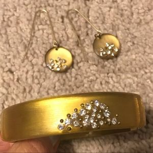 Kenneth Cole Earrings and Bracelet Set!